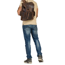 Lade das Bild in den Galerie-Viewer, CHARLIE