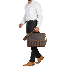 Lade das Bild in den Galerie-Viewer, JACKSON