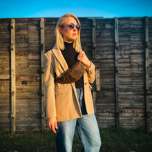 Lade das Bild in den Galerie-Viewer, SMITH