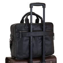 Lade das Bild in den Galerie-Viewer, OSCAR