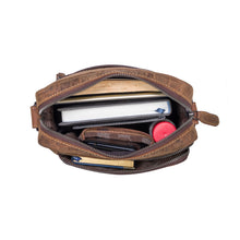 Lade das Bild in den Galerie-Viewer, RICHARD