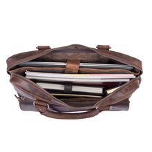 Lade das Bild in den Galerie-Viewer, TAYLOR