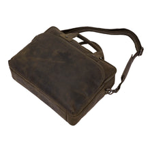 Lade das Bild in den Galerie-Viewer, OSCAR