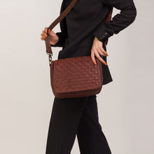 Lade das Bild in den Galerie-Viewer, savagehide handtasche amelia brownie