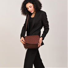 Lade das Bild in den Galerie-Viewer, savagehide handtasche amelia brownie
