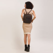 Lade das Bild in den Galerie-Viewer, LILY