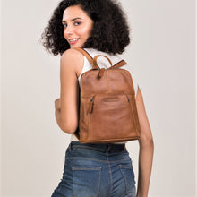 Lade das Bild in den Galerie-Viewer, winternam cityrucksack caja cognac