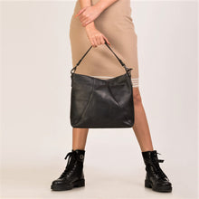 Lade das Bild in den Galerie-Viewer, SAGA