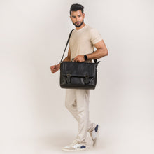 Lade das Bild in den Galerie-Viewer, winternam aktentasche stockholm schwarz