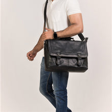 Lade das Bild in den Galerie-Viewer, winternam aktentasche stockholm schwarz